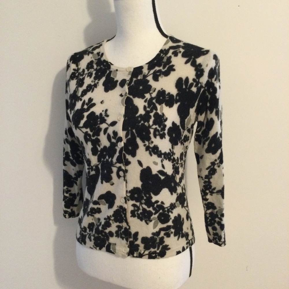 Garnet Hill, 100% Marino Wool print Sweater, Sz M